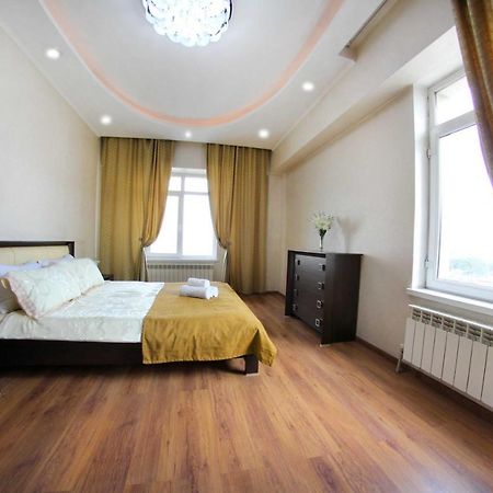 Razmestim В Жк Дуэт Almaty Exterior foto