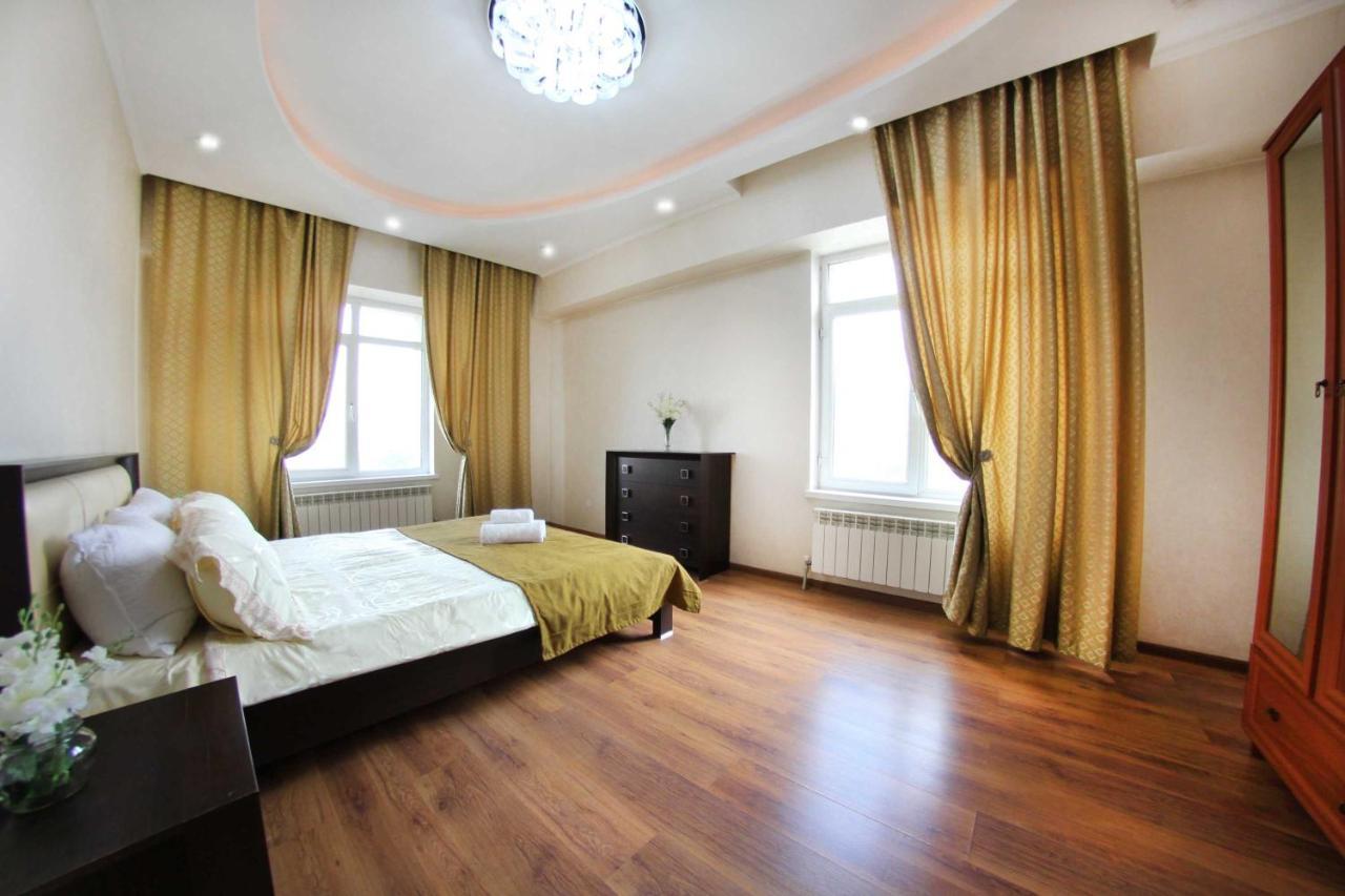 Razmestim В Жк Дуэт Almaty Exterior foto