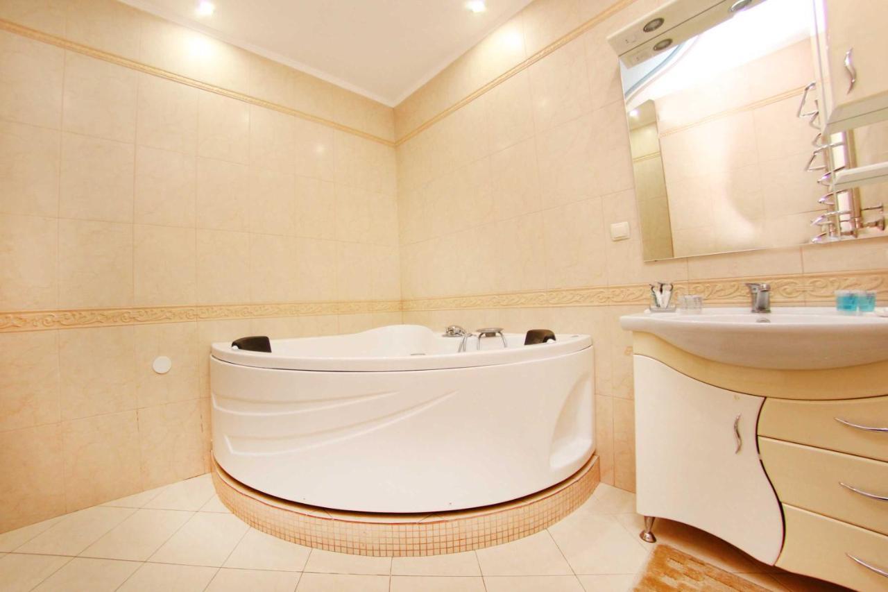 Razmestim В Жк Дуэт Almaty Exterior foto